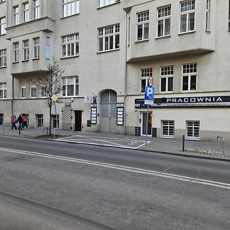 Happy House Hostel Poznan Exterior photo