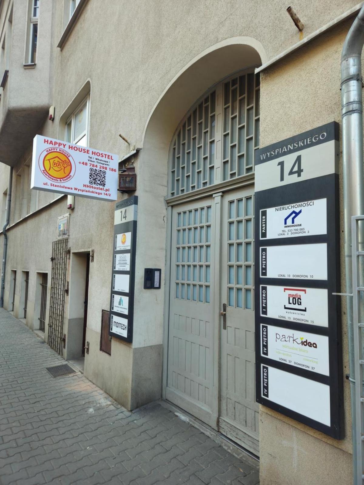 Happy House Hostel Poznan Exterior photo